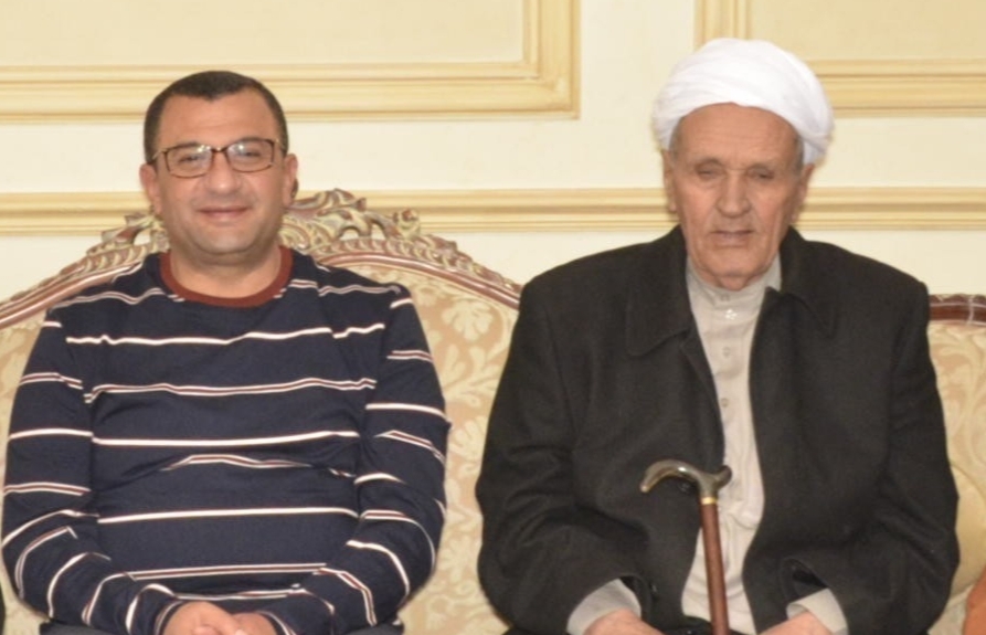 اللواء د. أحمد زغلول مهران مع شيخ مجاهدي سيناء 